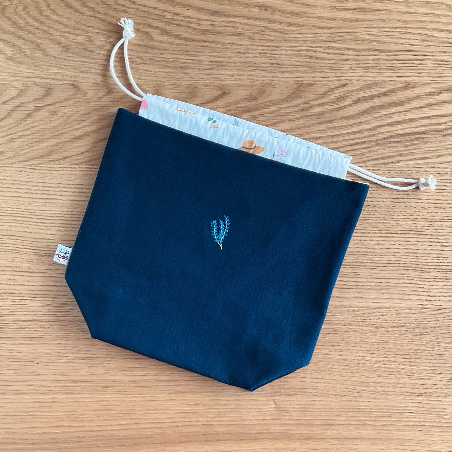 Geborduurde project bag - blauwe twijg - medium