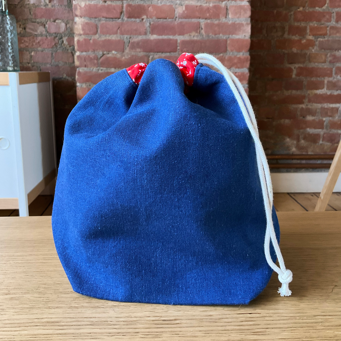 Project bag - blauw en rode bloemen - small