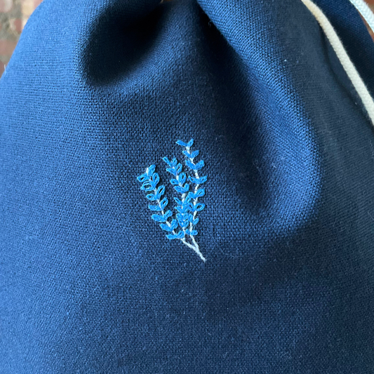 Geborduurde project bag - blauwe twijg - medium